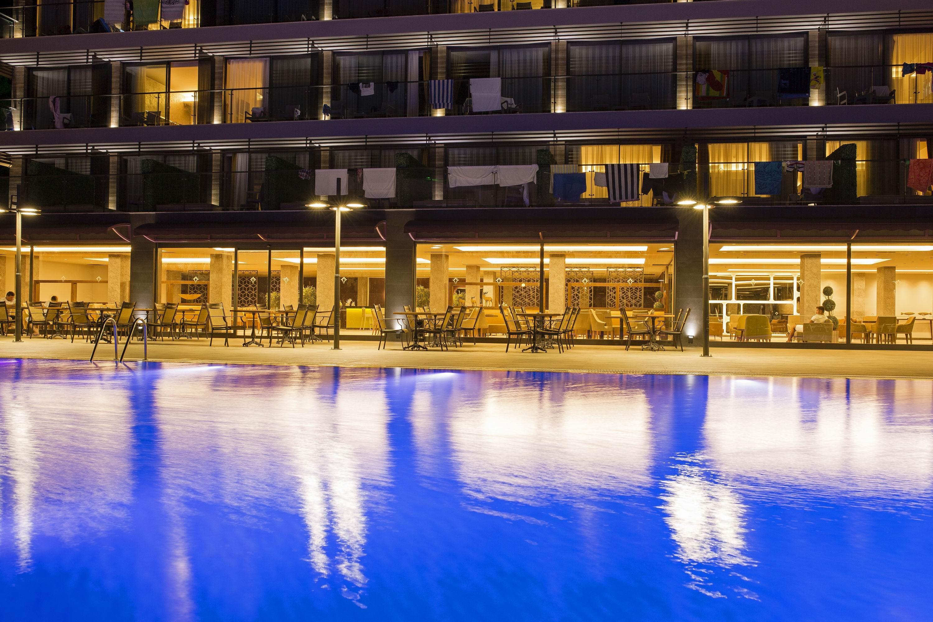 Mirage World Hotel อิชเมลาร์ ภายนอก รูปภาพ
